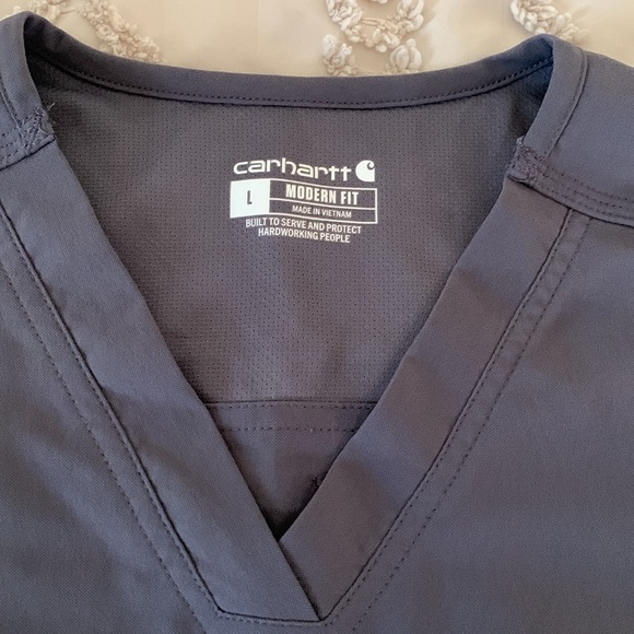 Carhartt scrub top - Picture 2 of 3